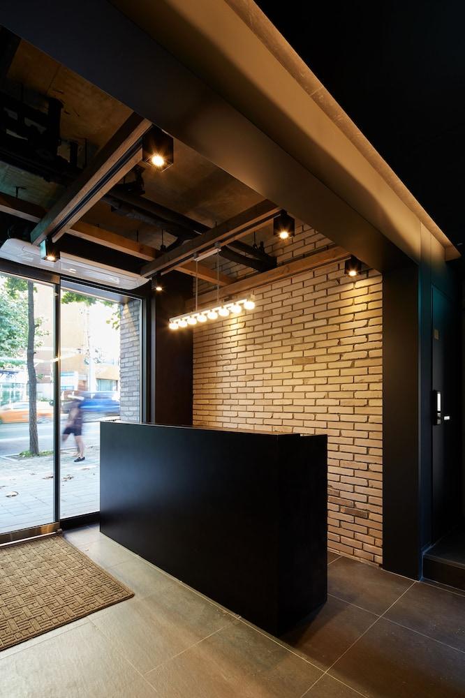 Hostel Cleo Seoul Hongdae Exterior foto